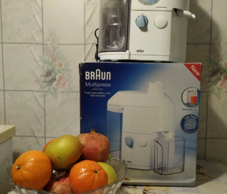 Соковыжималка BRAUN НОВАЯ .
