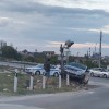 В Севастополе автоледи наскочила на железнодорожный светофор
