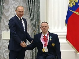 Путин наградил севастопольца Андрея Граничку орденом Дружбы