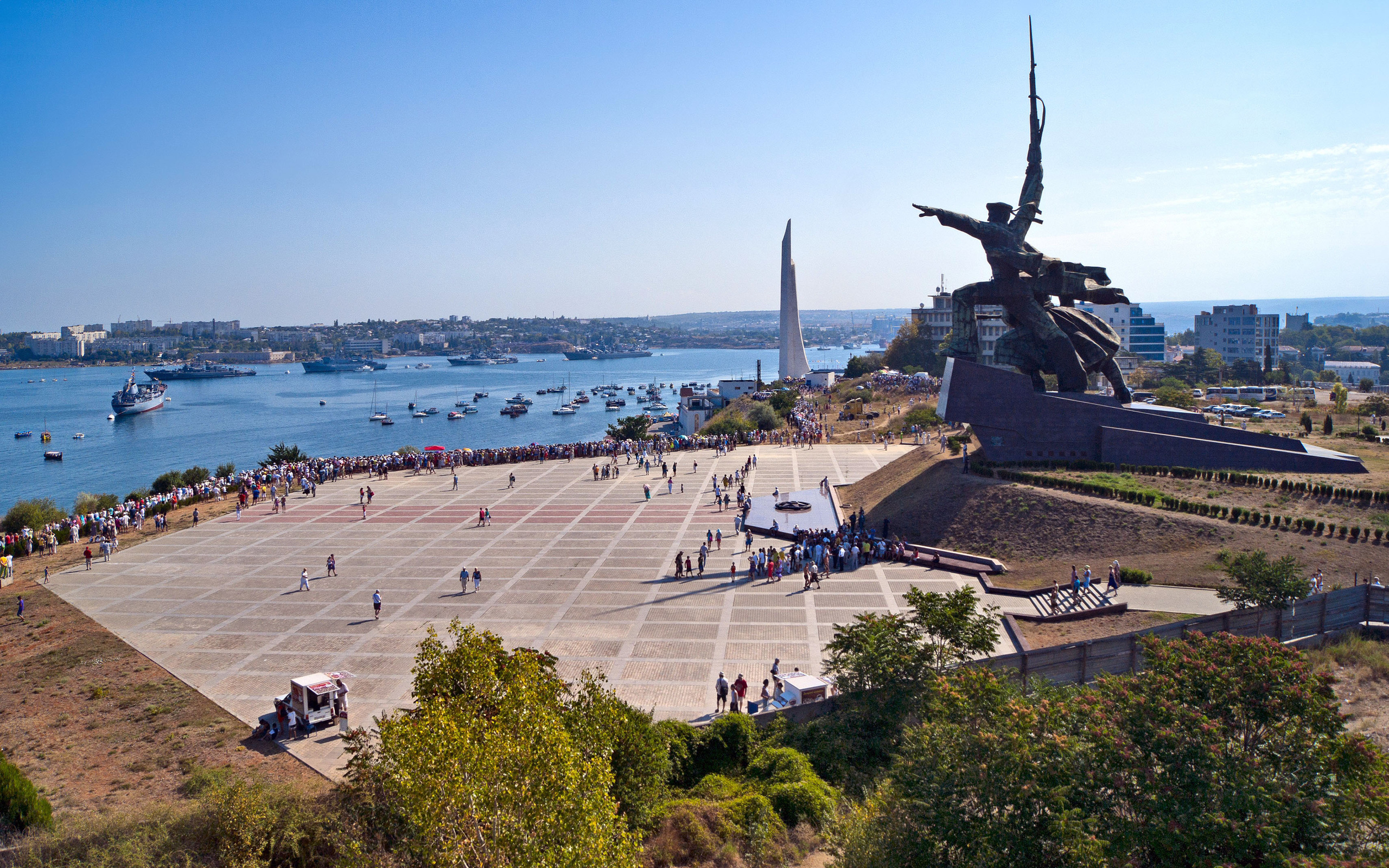 Россияне берут кредиты для переезда в Севастополь