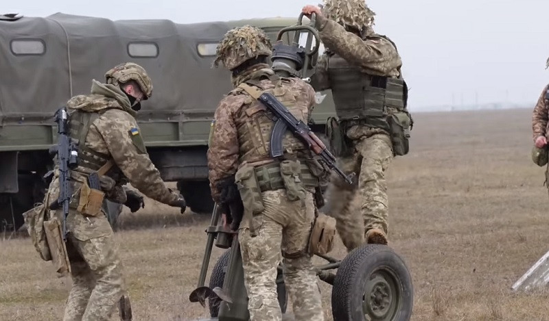 Украинские военные «заминировали» границу с Крымом