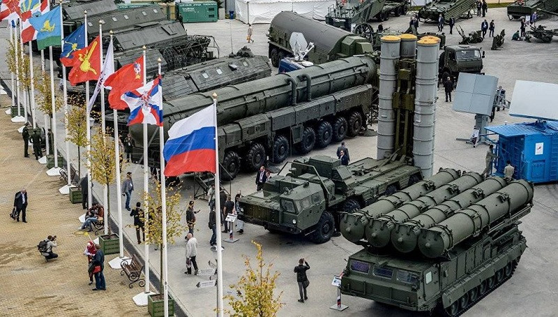 Россия вошла в пятёрку стран-лидеров по военным расходам
