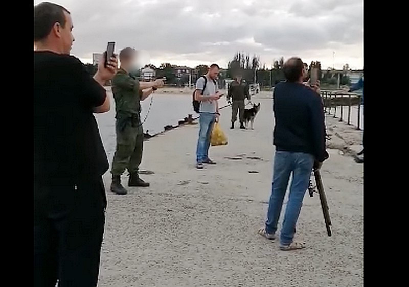 Крымским рыбакам угрожали оружием пограничники