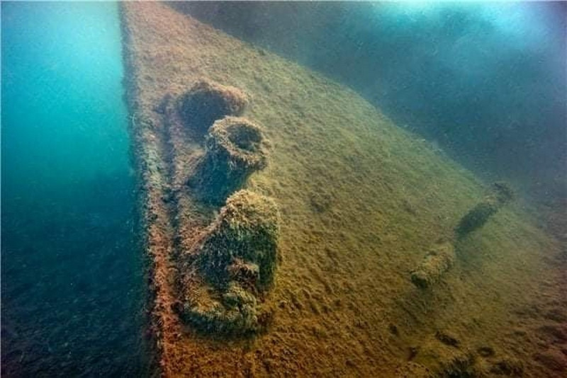 У берегов Крыма обнаружили неизвестное затонувшее судно