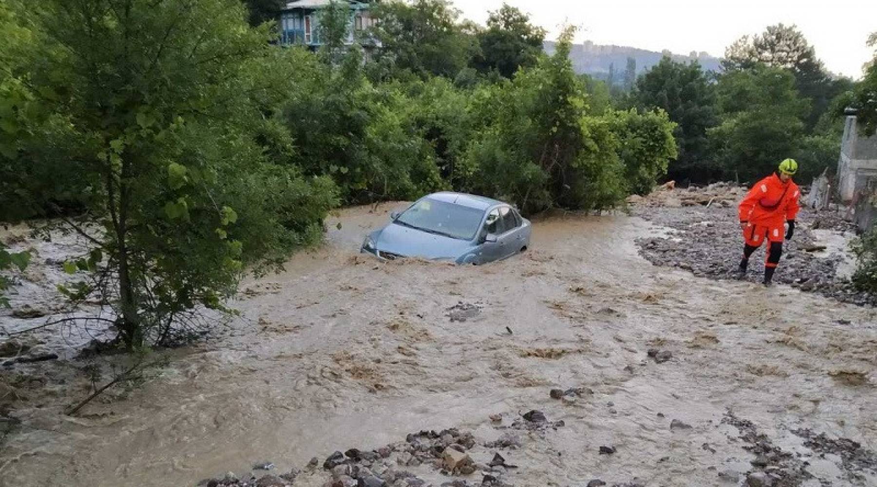 Дождь в крыму сейчас. Наводнение в Крыму. Наводнение в Краснодарском крае. Потоп в Крыму. Сель в Крыму.