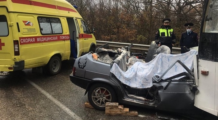 В Крыму четыре человека погибли в ДТП с троллейбусом